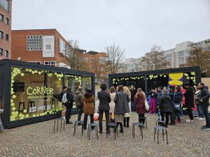 Corner laboratory in Kronenplat