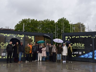 foto di gruppo con corner 2hhh